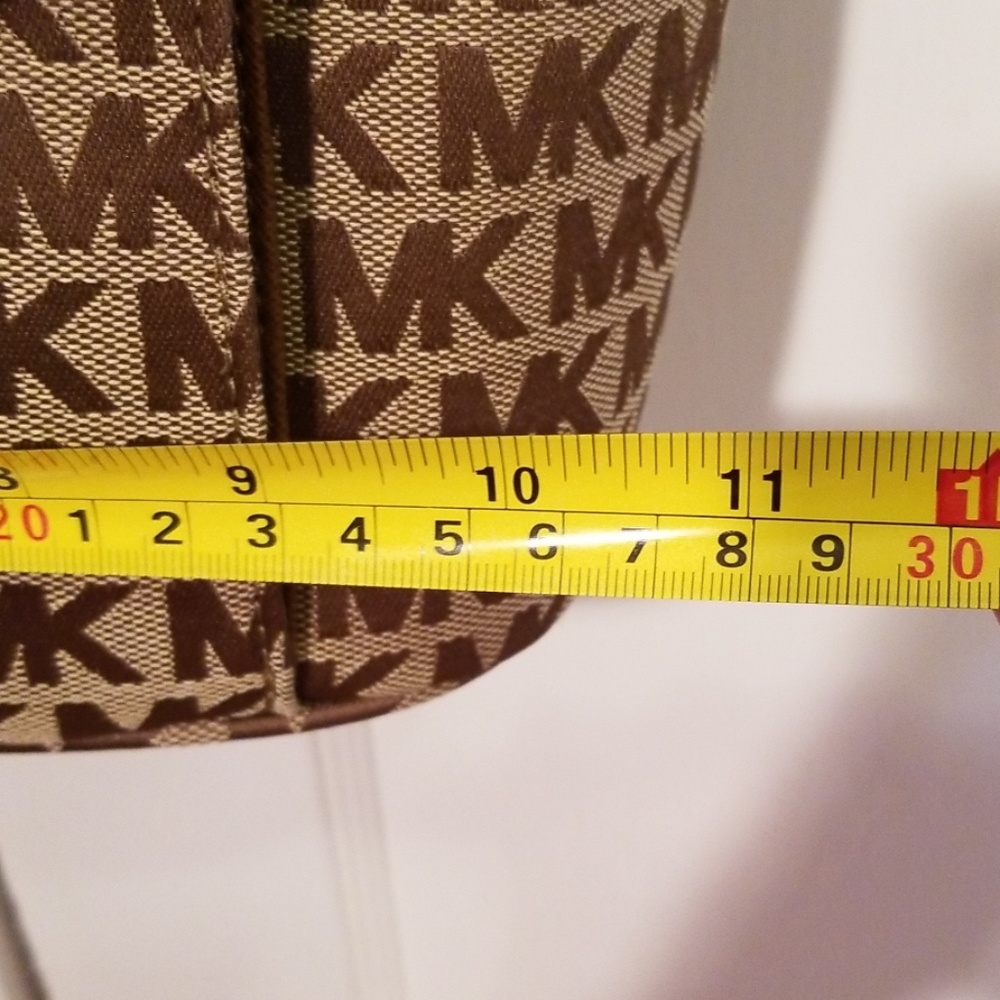 Authentic Michael Kors Bag - Picture 2 of 4